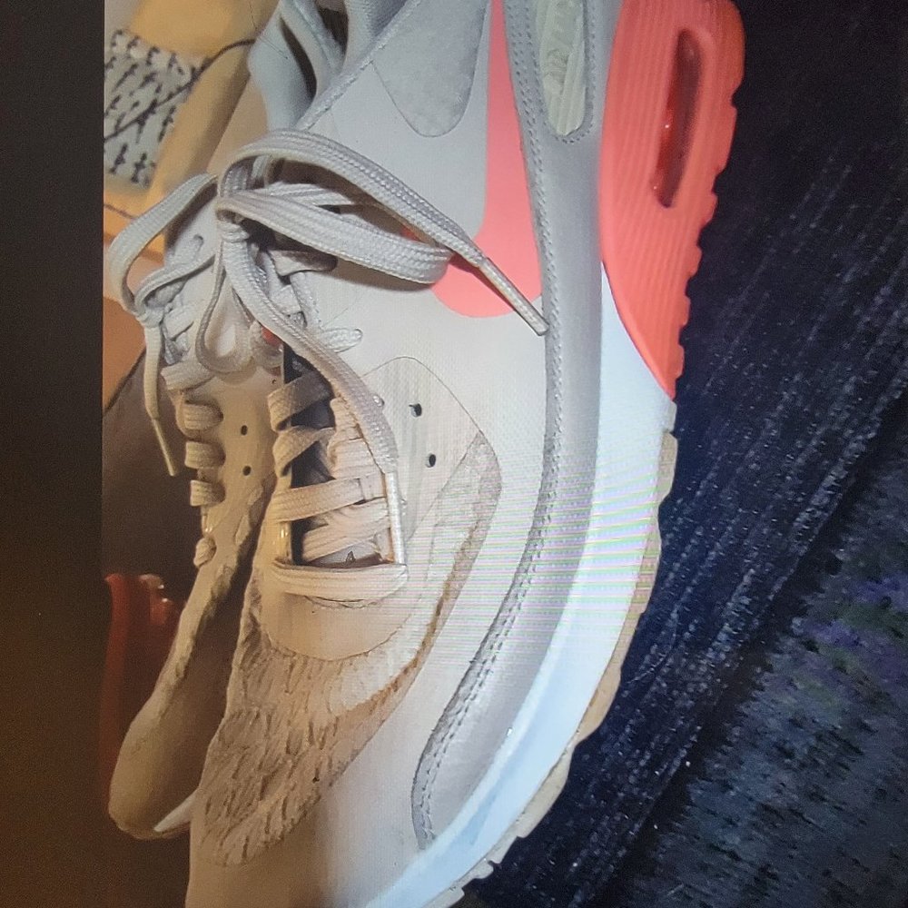 Size 10 womens Nike Shoes